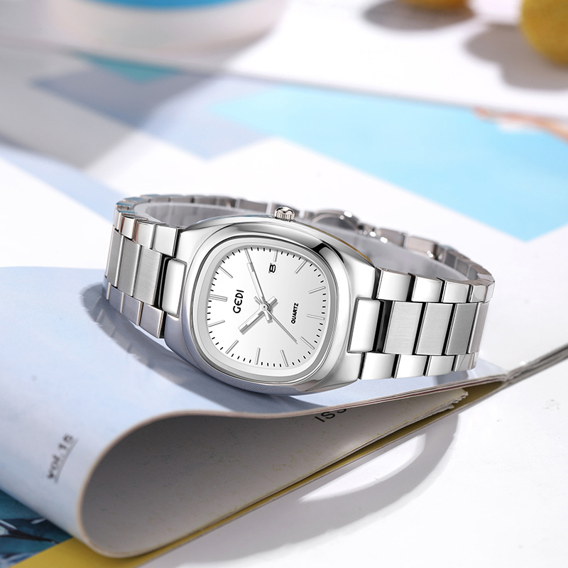 Ladies Fashion Watch - นาฬิกาข้อมือผู้หญิง UTHAI CQ361 ดีไซน์ทันสมัย ตัวเรือนเหล็กแข็งแรง กันน้ำ